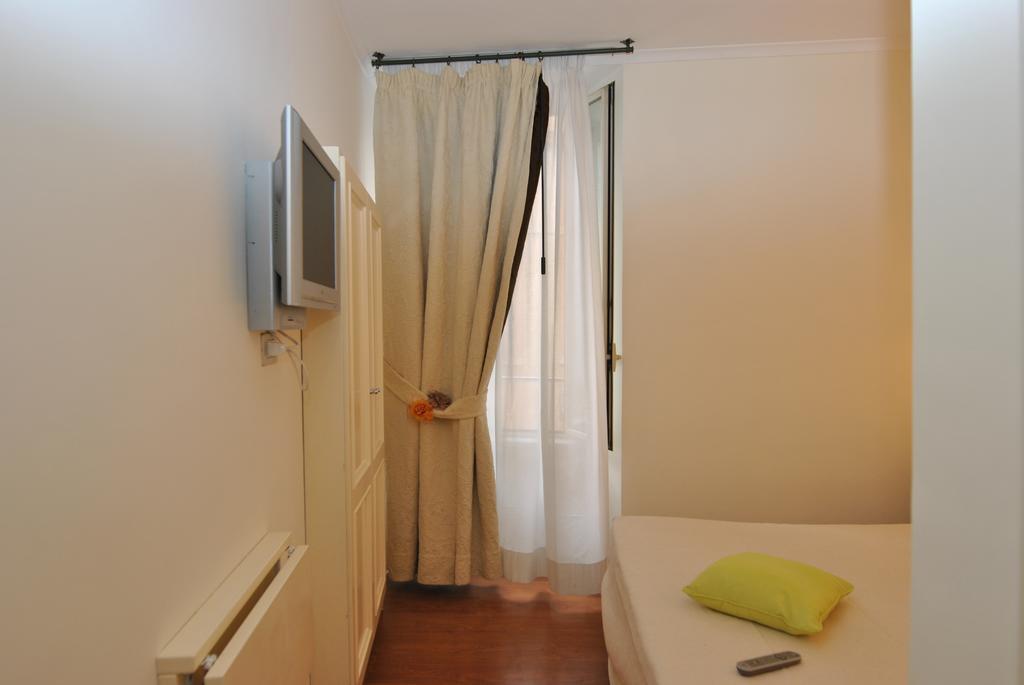 95 Rooms In Róma Szoba fotó